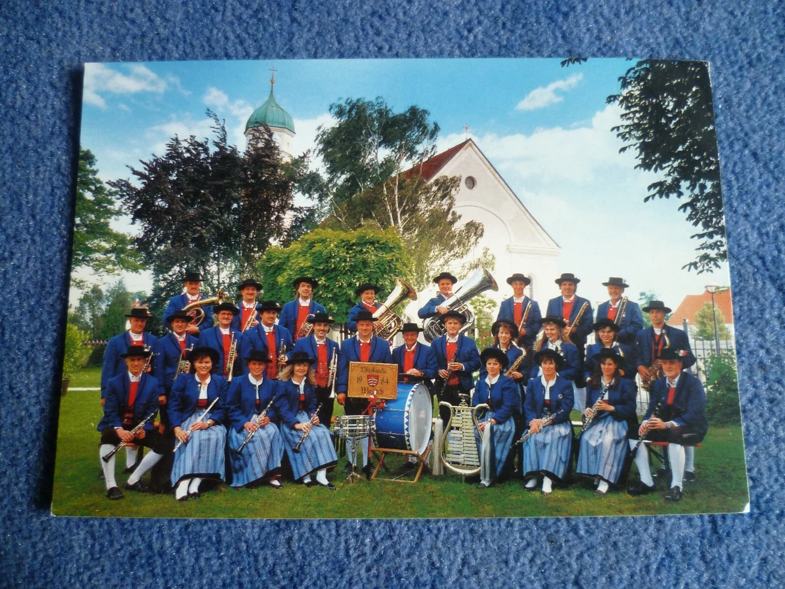 Bild 1 von 2