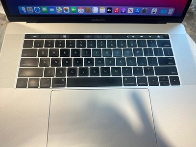 2016 Apple MacBook Pro 15'' Core I7 2.6GHz 16GB 256GB SSD A1707 Silver Grade B