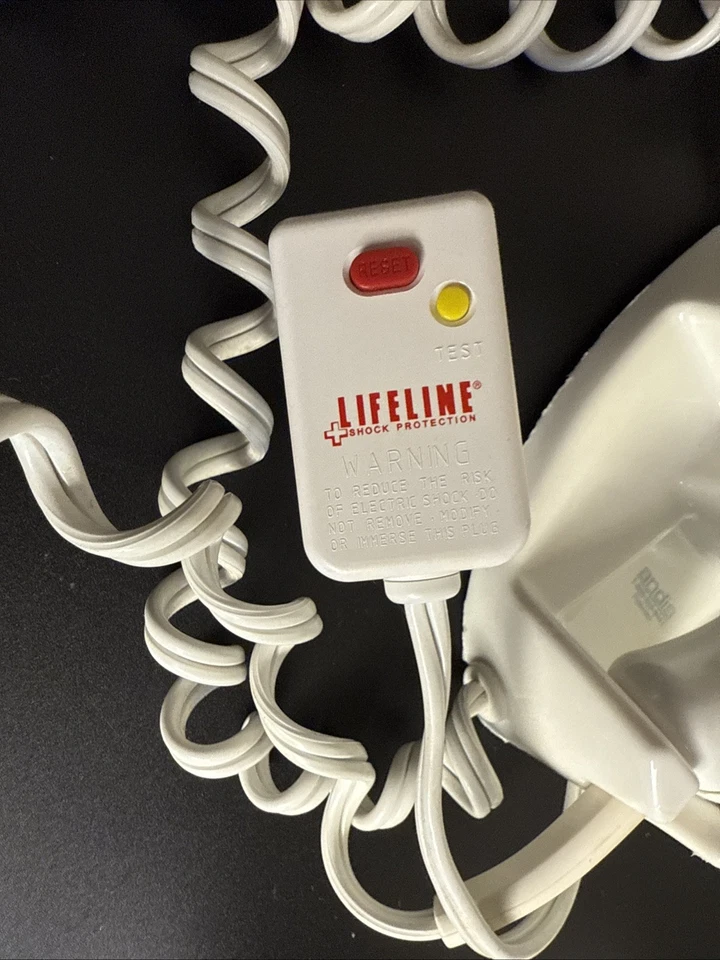 VTG RARE And is HangUp Ionic Hair Dryer 1600 Watts Wall Mount GUC Minor Flaws - Image 3 of 4