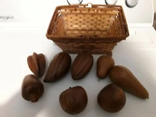 Wood Fruit And Vegetables decor 8 Pieces Plus Basket place anywhere good shape