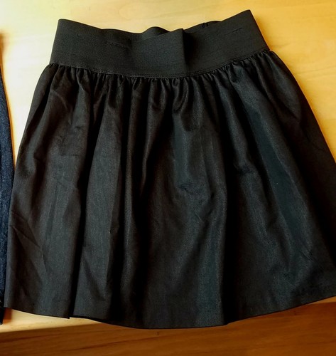 Y2K Womens Black Shimmery Flare Skirt Vintage Edgy Goth – Size LARGE -RETRO VIBE