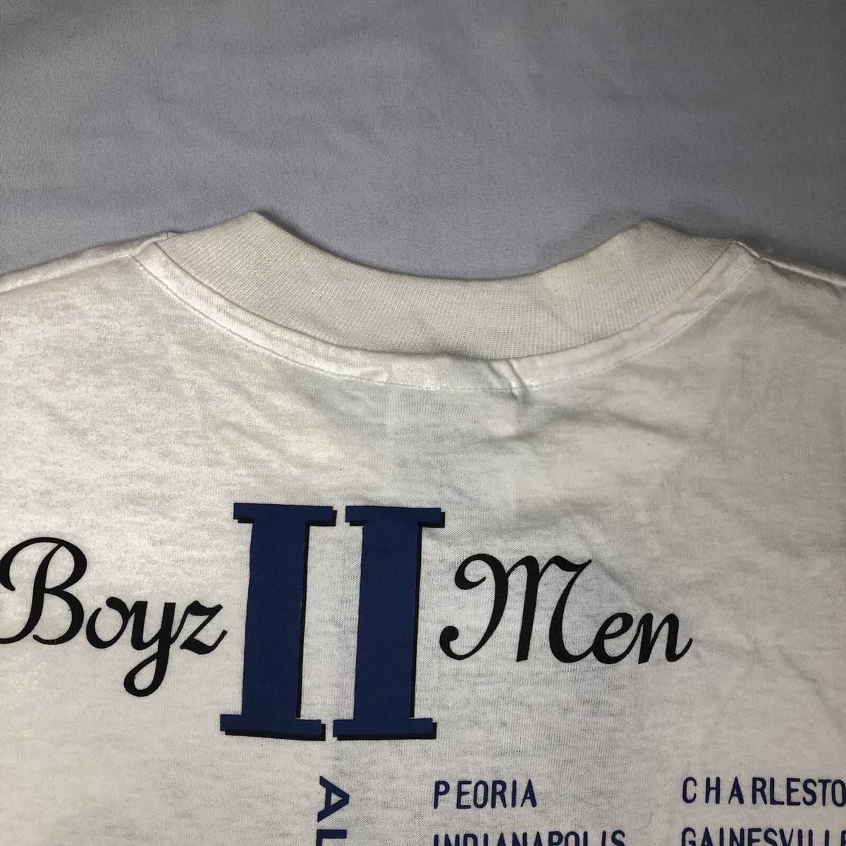 Vintage XL Boyz II Men 2 Single Stitch T-Shirt All Around The