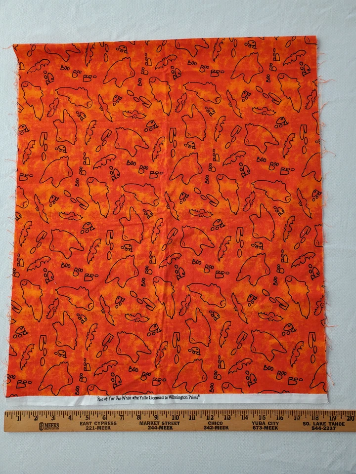 Paseo de tela de Halloween en tu propio batidor Pat Yuille Ghosts Boo naranja 1/2 yarda Foto 2 de 4