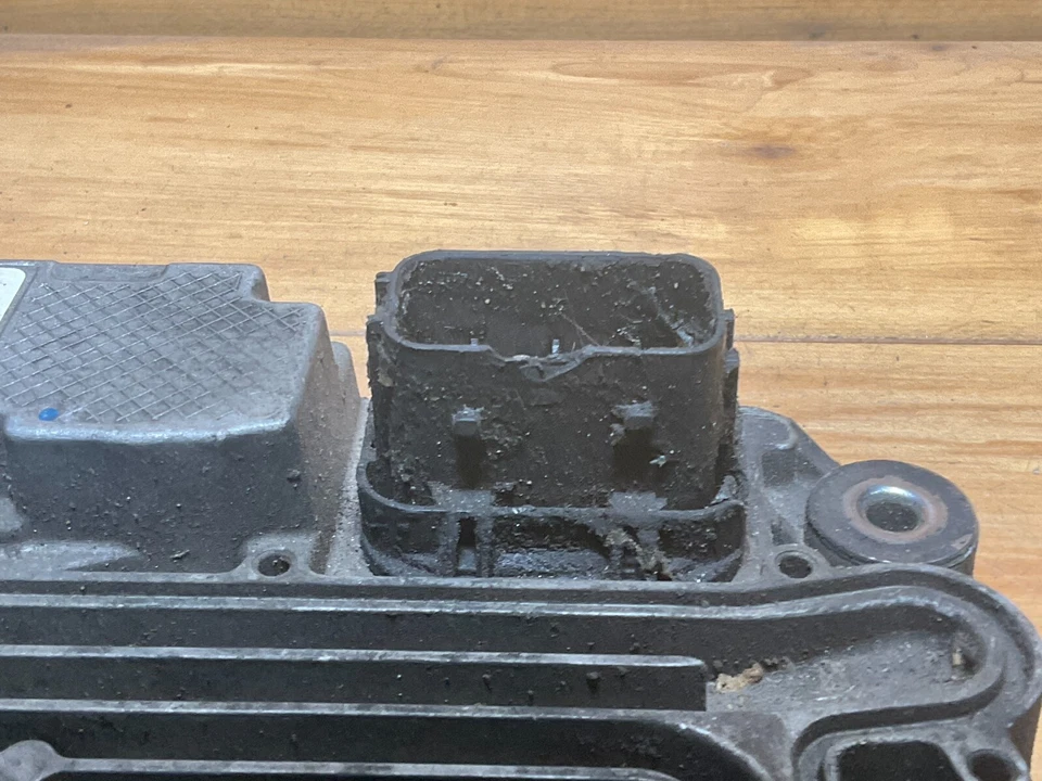 2013 Freightliner Cascadia 125 Engine Computer Module ECM ECU A 000 446 76 35 - Image 4 of 4