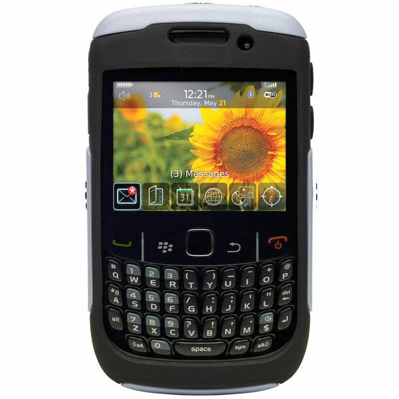 OtterBox BlackBerry Curve 9330/9300/8530/8520 Commuter Dual-Layer Hybrid Case - Image 2 of 4