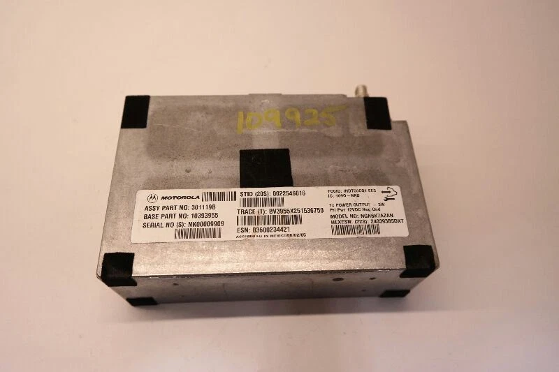 Módulo de comunicación Hummer H3 2006 tablero central Onstar  Foto 3 de 4