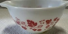 Vintage 1950s PYREX #441 Gooseberry nesting Bowl White pink Glass 1.5Pint