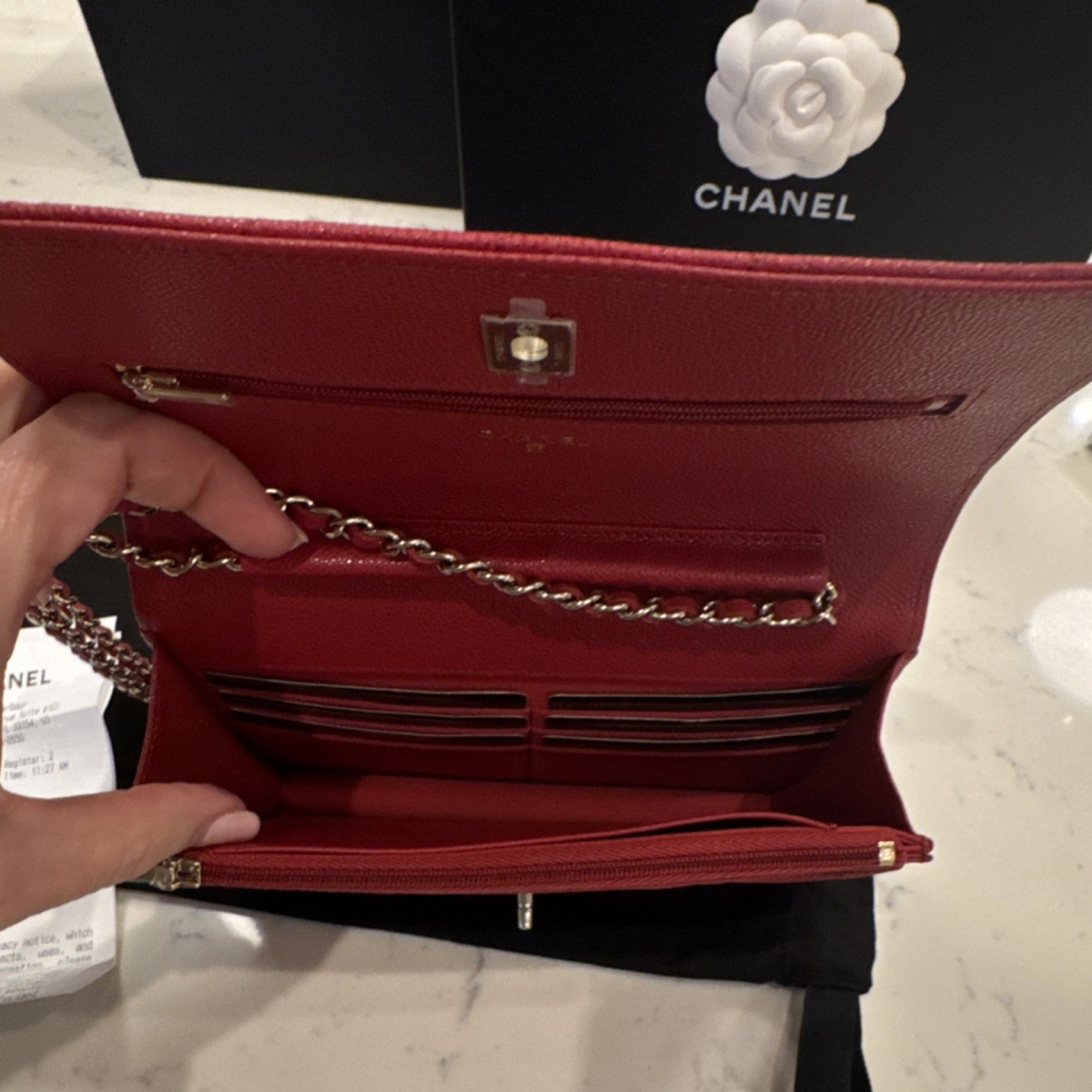 Luxury gift 🎁CHANEL Red Quilted O-Mini Shoulder Bag Chain Gold