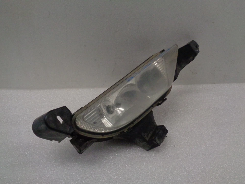 Faro antiniebla derecho Ford Fivecient Passenger 2005-2007 OEM AK2008121 Foto 3 de 4