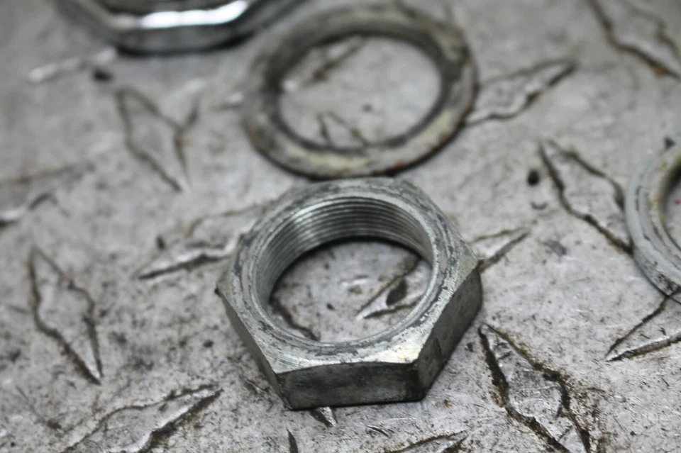 SUZUKI FA50 HANDLEBAR TOP NUT WASHER FA 50 SHUTTLE 1982 1983 1984 - Image 3 of 4