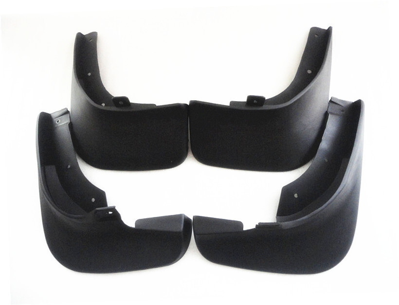 タマトア　ホイル　2枚 1999-2003 Mazda Protege 323 Sedan Hatchback Genuine Splash Guards