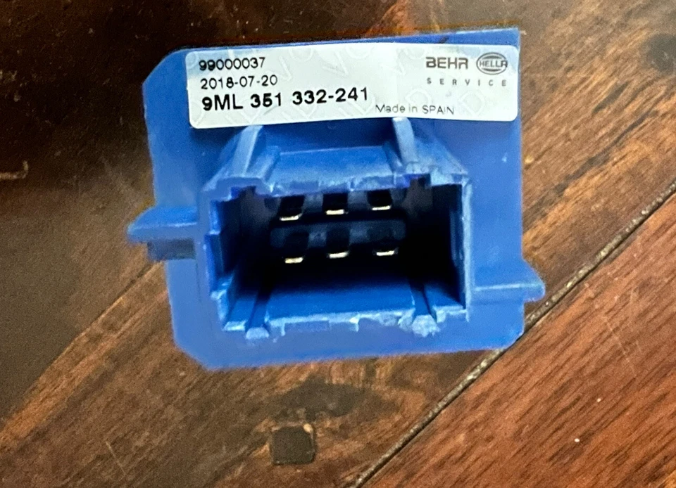 Resistor de ventilador interno Citreon Picasso Peugeot 206 Hella 9ML351332-241 - Imagem 3 de 4
