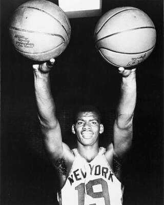 Ray Felix Of The New York Knicks Poses 1954 Old Basketball Photo 6