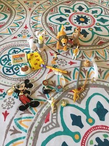 17 DISNEY (Other?) MickeyMouse/Tinkerbell/Pocahontas/101Dalmatians Figurines,Etc