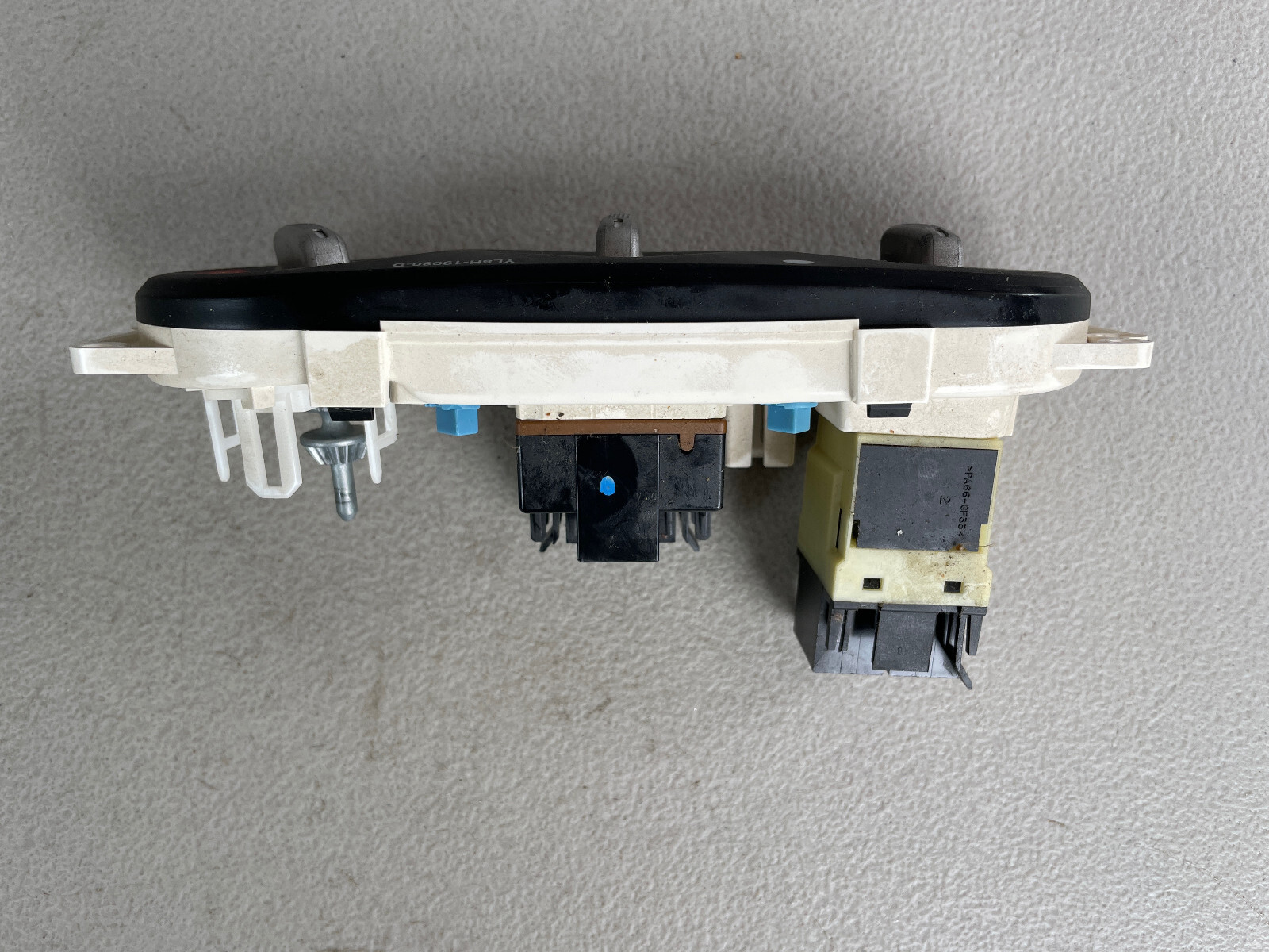 Picture 2 of 4
