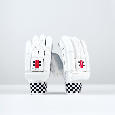 2025 graue Nicolls Classic Pro Performance weiße Schlaghandschuhe - kostenloser Versand