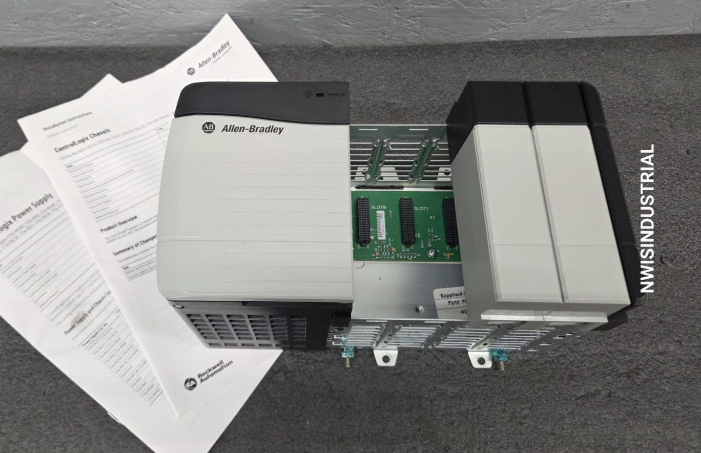 ALLEN BRADLEY 1756-PB72 ControlLogix Power Supply w/ 1756-A4 4-Slot Chassis