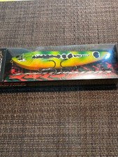 Evergreen Amazon Lure Fishing Bait Hard Bait Black Stripe Unused