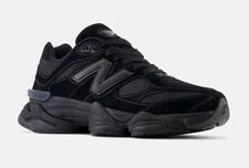 Imagen de New Balance 9060 “Triple Black” U9060BPM Men's running Shoes