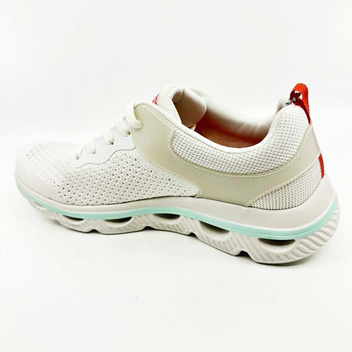 BoA非売品　新品未開封 POPスタンド skechers5381 Amazon's Skechers Bobs Copa Sneakers Are a Must-Have - Parade