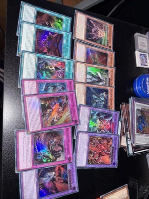 Yu GI Oh Branded Deck Core mit Extra Deck