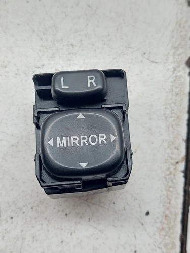 TOYOTA COROLLA Verso E12 Schalter Versteller Außenspiegel 183574 2.0 34521326