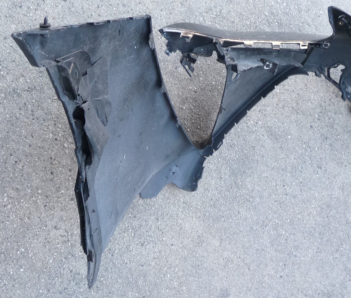 2023-2024 McLaren Artura Front Bumper Upper Cover Section 16AD275CP 16AD276CP OE