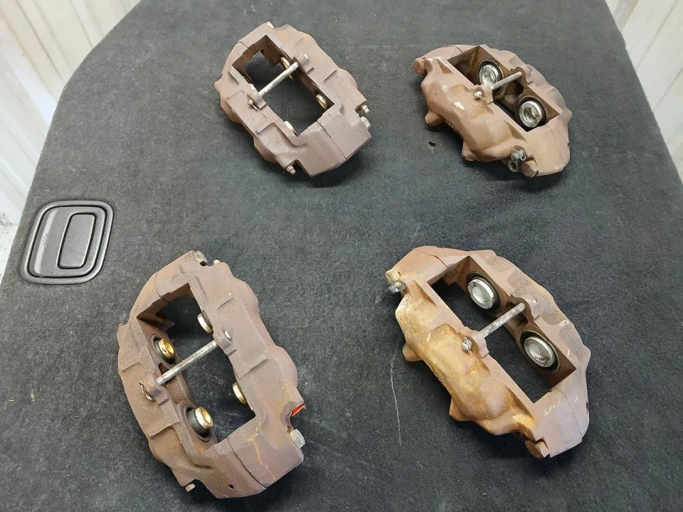 65-82 CORVETTE C3 JUEGO DE 4 PINZAS OEM Foto 2 de 4