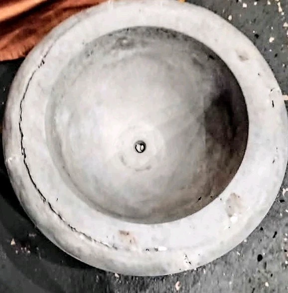 Maceta de urna de hormigón estilo vintage - Maceta de jardín exterior de alta resistencia (20 libras) EE. UU. Foto 2 de 4