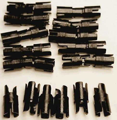 Athearn 41017 Slotted  Coupling LOT of 26 (13 Pair) F7A SW-7 S-12 SW1000 SW1500