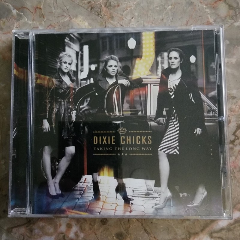 Dixie Chicks Taking the Long Way--CD GOOD