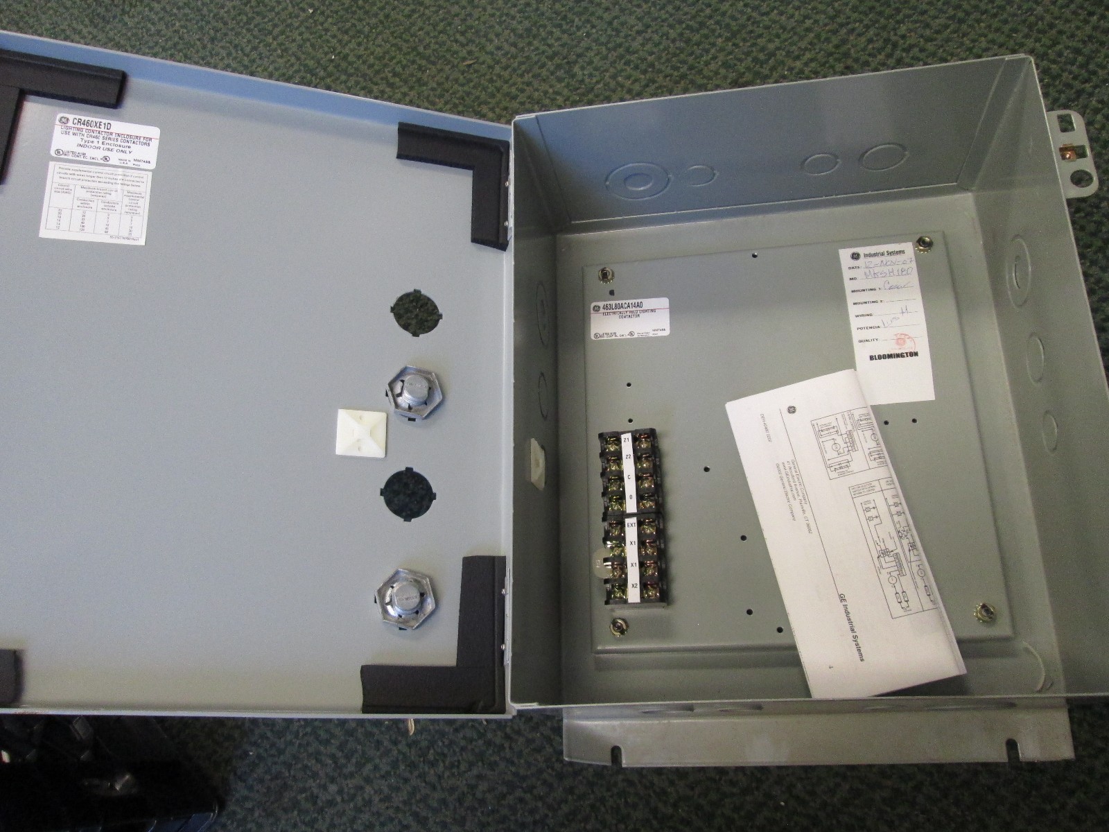 GE Lighting Contactor Enclosure CR460XE1D nema 1 Enclosure New Surplus