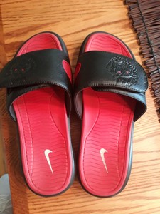 lebron slides mens