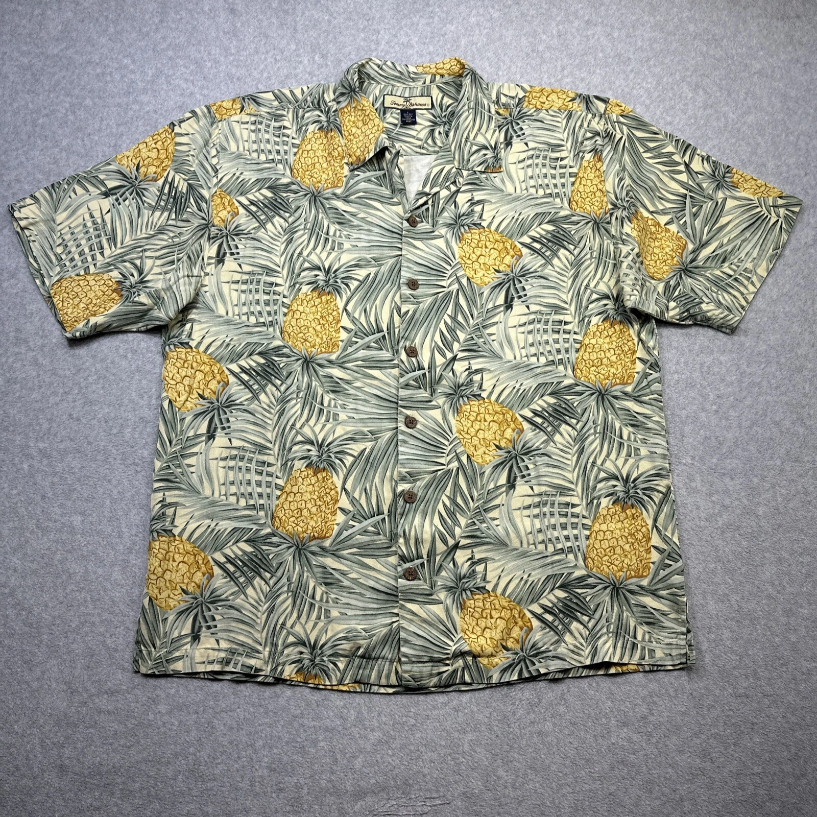 Tommy Bahama Hawaiian Shirt Large Green Pineapple Silk Loop Collar Island Style