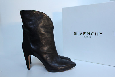 New sz 8.5 / 39 Givenchy Black Leather Pointed toe Suede Heel Pull on Boot Shoes