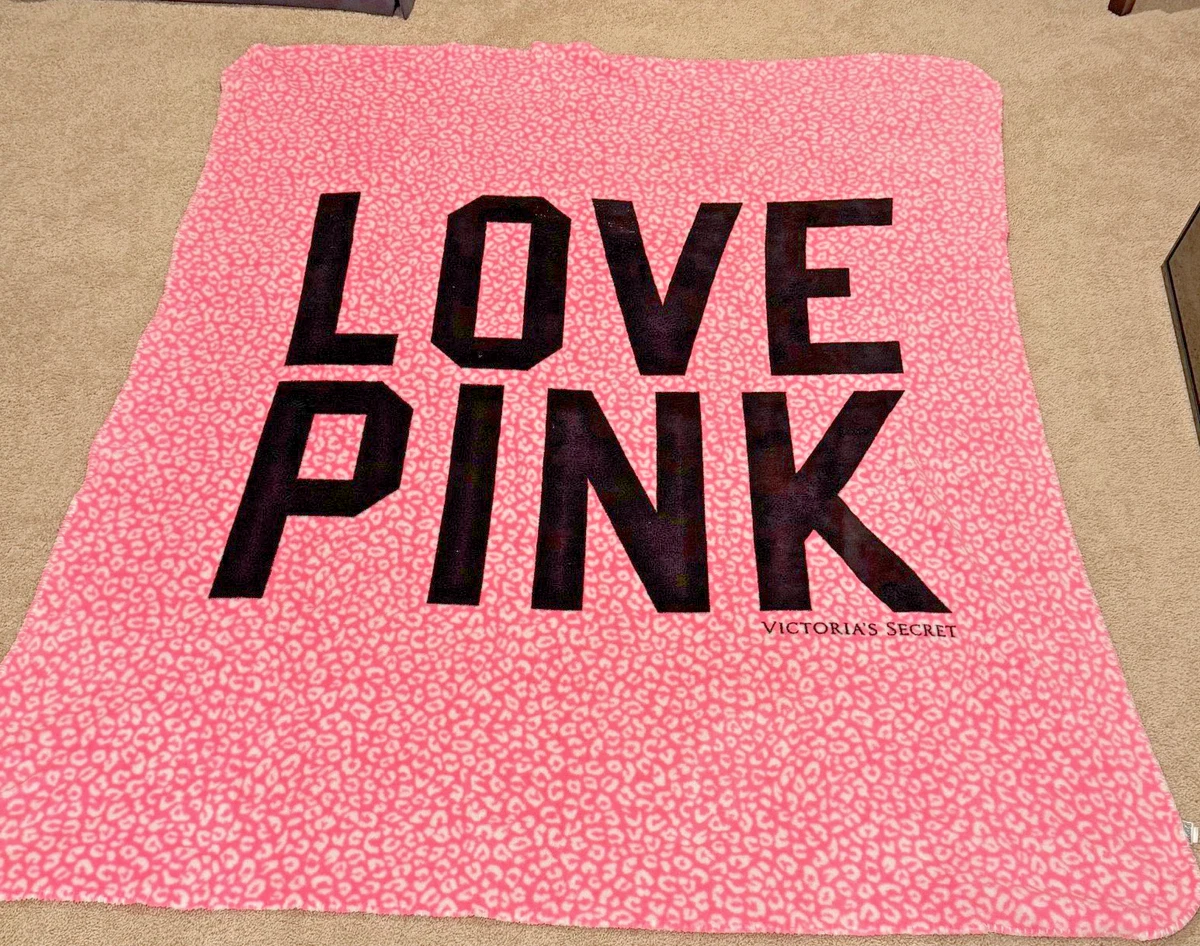 Preços baixos em Victoria's Secret Cobertores e mantas de Lã Rosa
