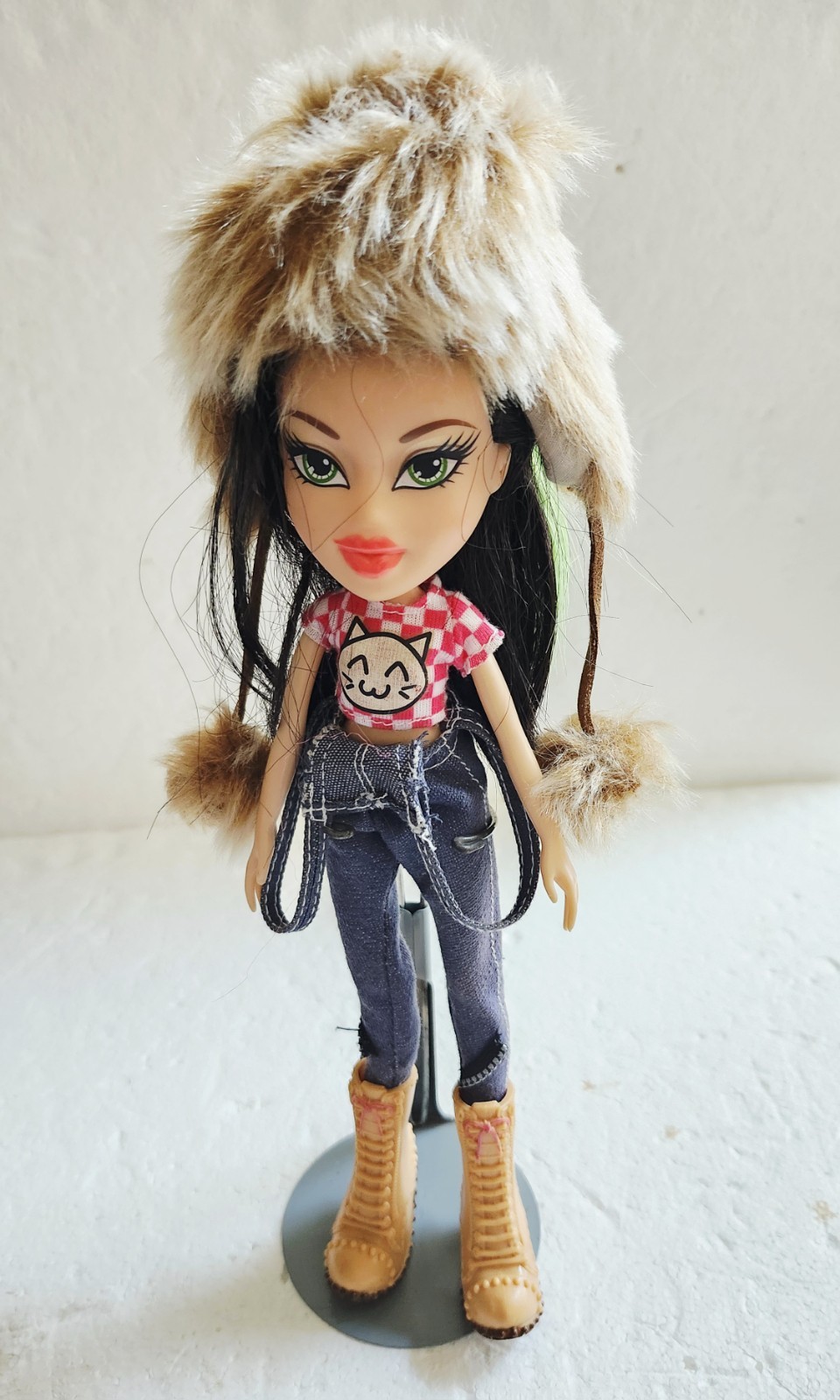 Bratz Lot Remix Jade Doll With Clothes Shoes Hat 2015