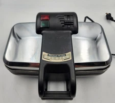 Vitantonio Premier Belgian Waffle Maker Waffler Iron Baker 1550 Non-Stick