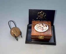 MINIATURE DOLLHOUSE 1:12 SCALE REUTTER  JEWELRY BOX - 1.456/8