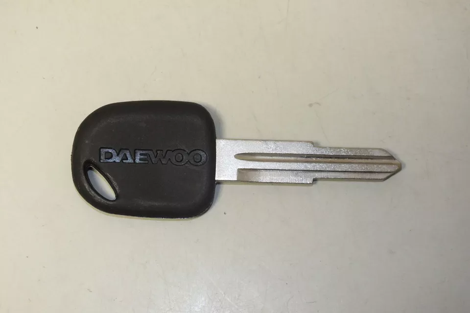 OEM NUEVO 99-02 1999 2000 01 02 DAEWOO NUBIRA LLAVE DE ENCENDIDO EN BLANCO S6460029 #227 Foto 2 de 4