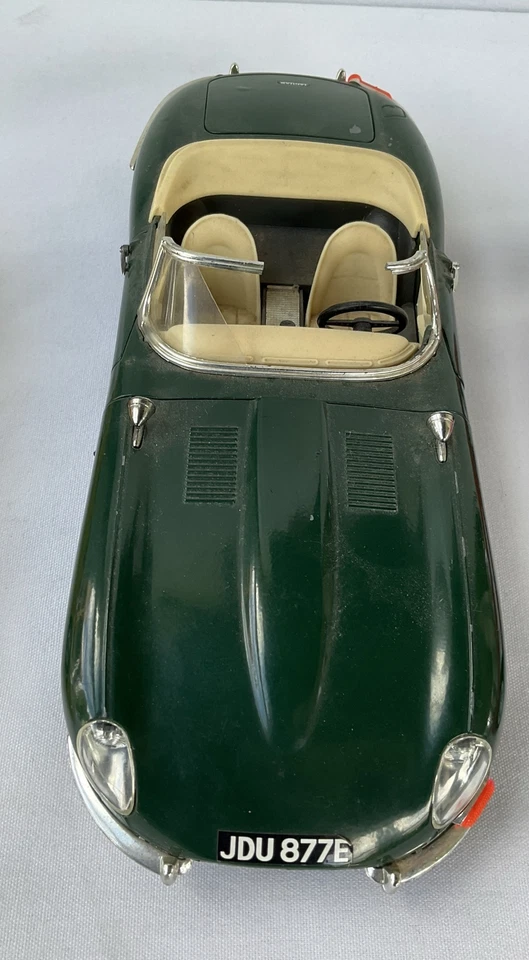 4 - Urago / Speedway Ferrari / Lamborghini / Jaguar / Corvette Diecast Car Lot - Image 3 of 4