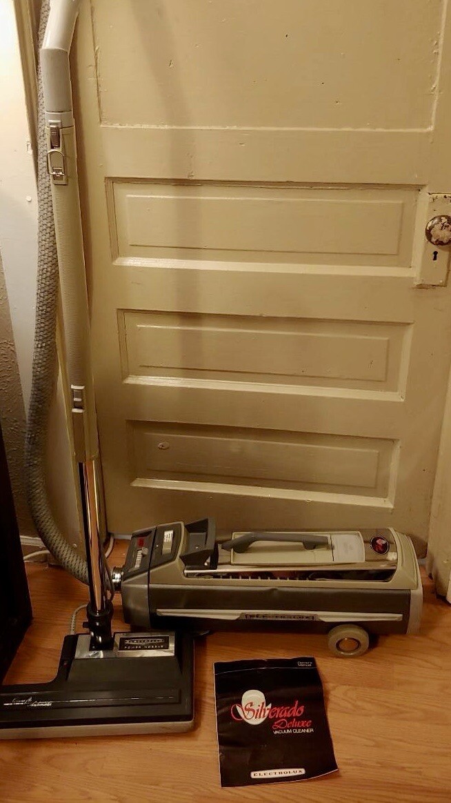Vintage Electrolux Silverado Deluxe Model 1505 Vacuum Set eBay