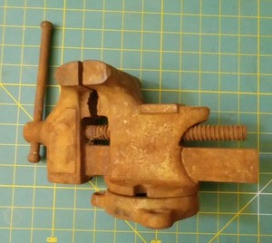 VTG Hollands Bench Vise With Anvil.