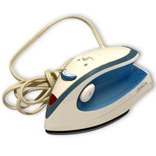 Sunbeam Hot-2-Trot Compact Travel Dorm Steam Iron Dual Voltage – Lightly Used