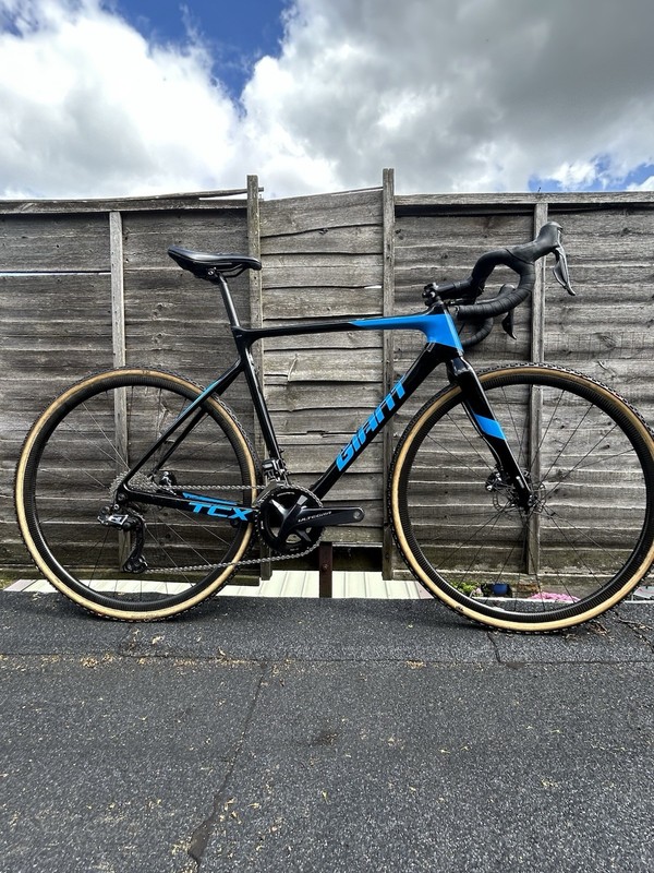 Giant TCX Advanced Pro Cyclocross/Gravel Bike - MEDIUM - Shimano Di2