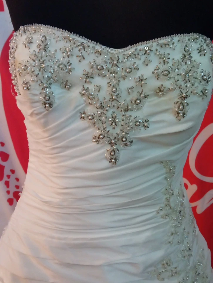 Wedding dress size 14 ivory taffeta Benjamin Roberts, see measurement chart, U - Image 3 of 4