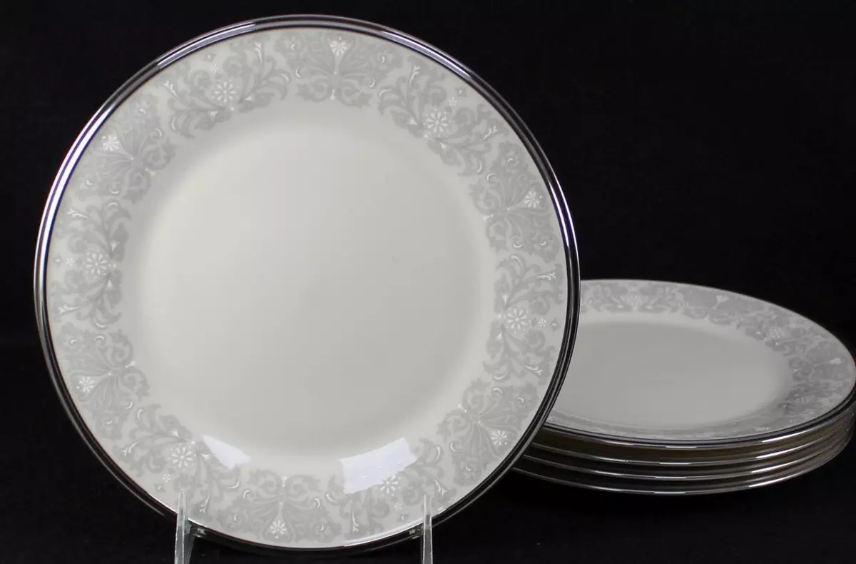 Lenox SNOW LILY 5 Salad Plates A CONDITION