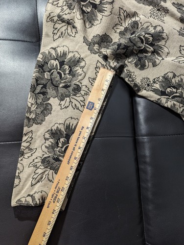 Vintage Cricket Lane All Over Floral Cream Black Sweater Pullover Made In USA M - Picture 8 of 8