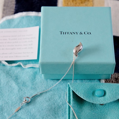 Tiffany & Co. Elsa Peretti Silver Feather Wave Necklace 16in Genuine Box & Pouch - Picture 3 of 10
