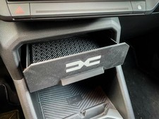 Cassetto portaoggetti Dacia Duster (3 serie)